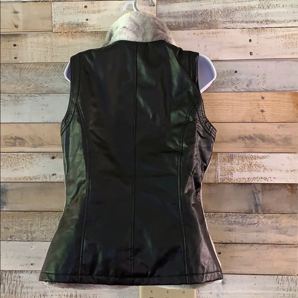 Go Coco Faux fur/leather zip up vest NWT - Picture 2 of 6